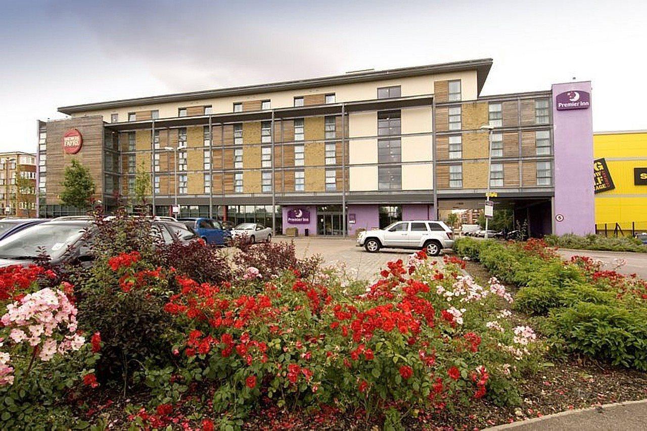 Premier Inn Watford - Croxley Green Екстериор снимка