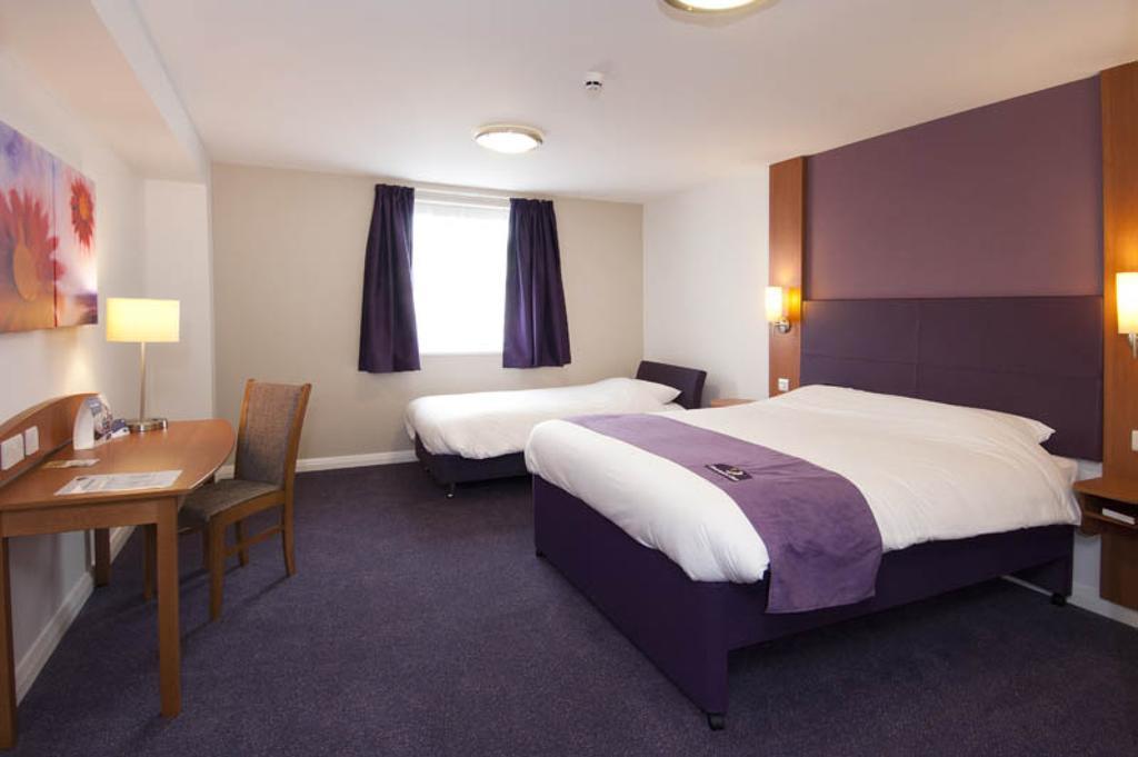 Premier Inn Watford - Croxley Green Стая снимка