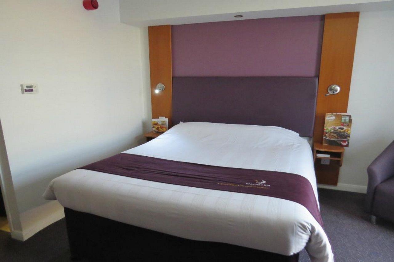 Premier Inn Watford - Croxley Green Екстериор снимка