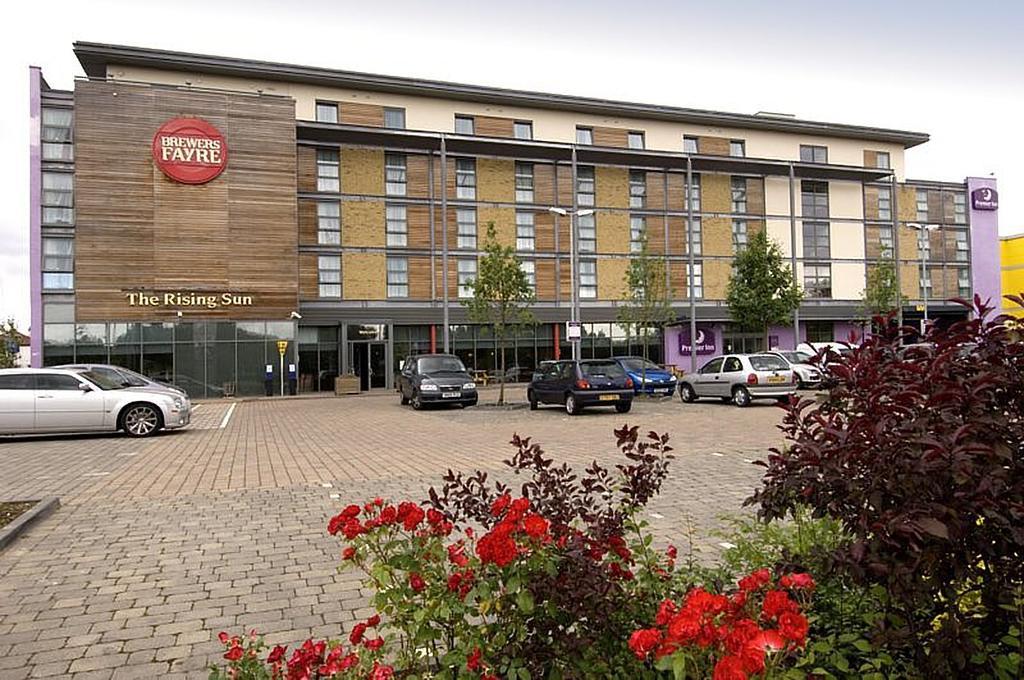Premier Inn Watford - Croxley Green Екстериор снимка